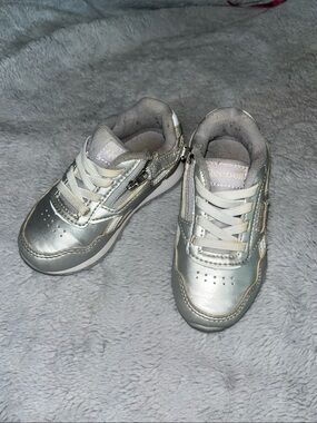 Reebok Kids Silver Metallic Sneakers